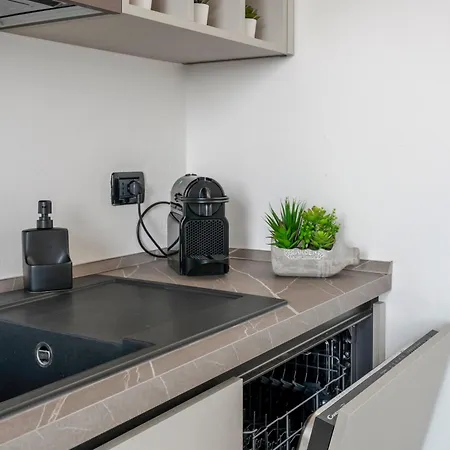 Apartamento Design & Relax Sul Di Garda Montinelle